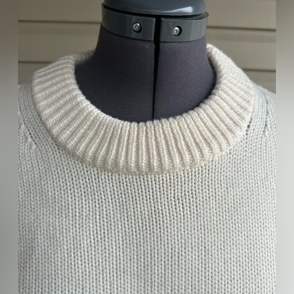 Aritzia Wilfred Rosemary Crewneck merino wool super soft sweater - Picture 16 of 17